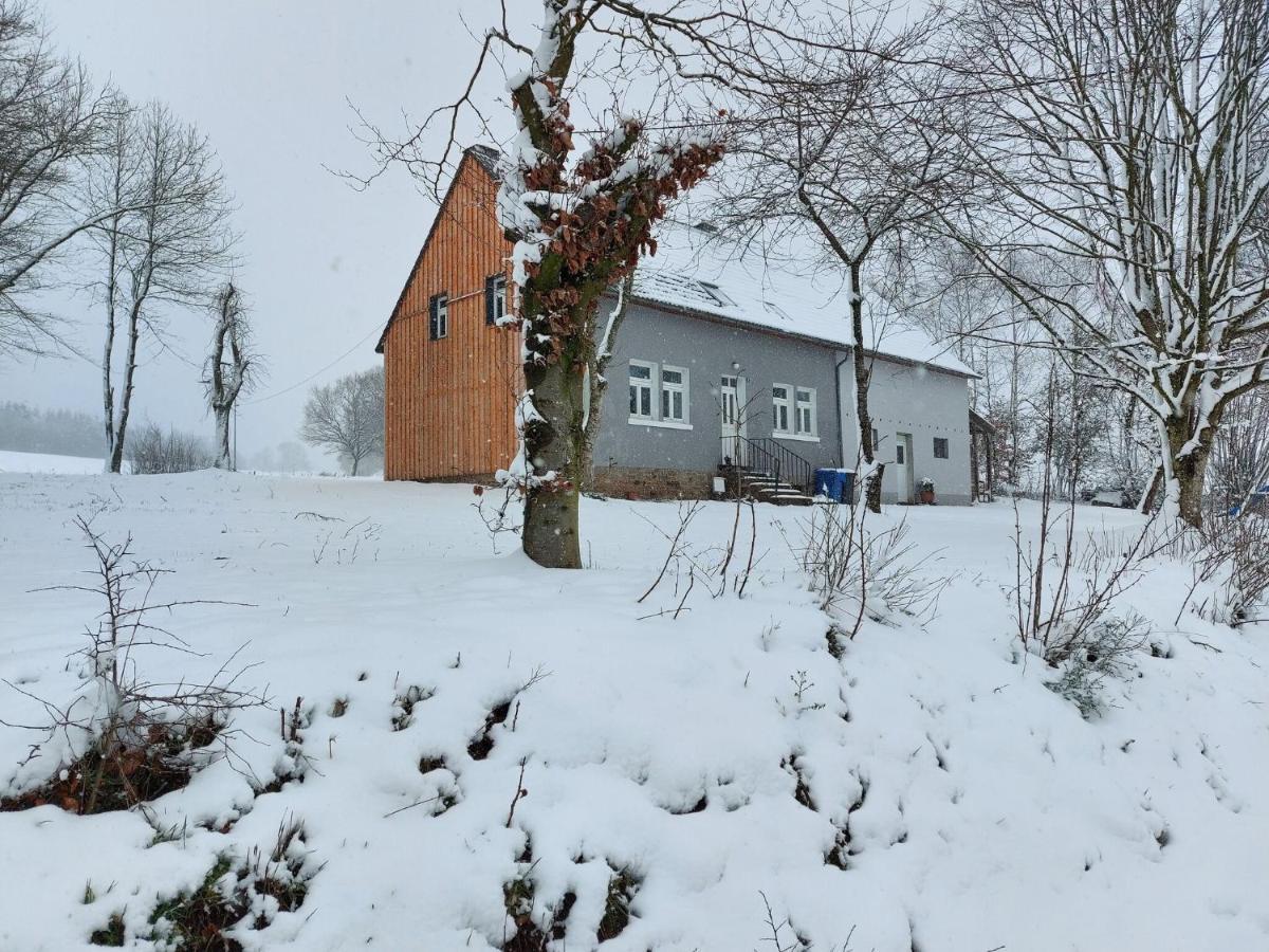 Cozy Holiday Home In Neuendorf With Garden ภายนอก รูปภาพ