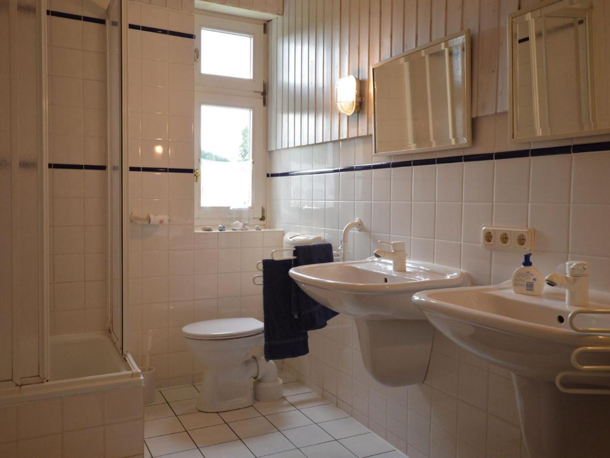 Cozy Holiday Home In Neuendorf With Garden ภายนอก รูปภาพ